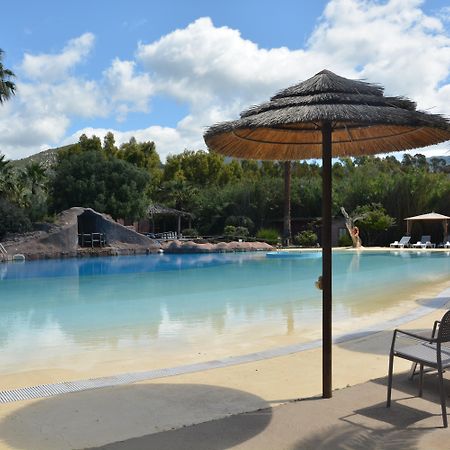 Il Monastero Hotel Geremèas Екстериор снимка