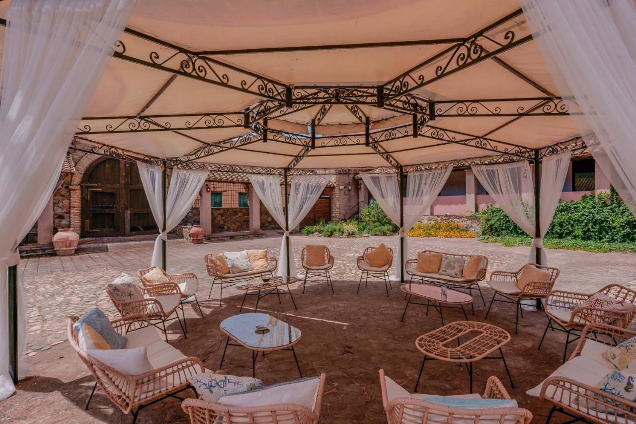 Il Monastero Hotel Geremèas Екстериор снимка