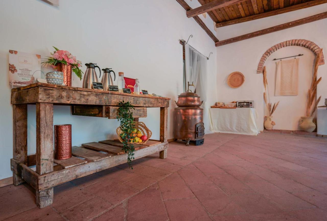 Il Monastero Hotel Geremèas Екстериор снимка