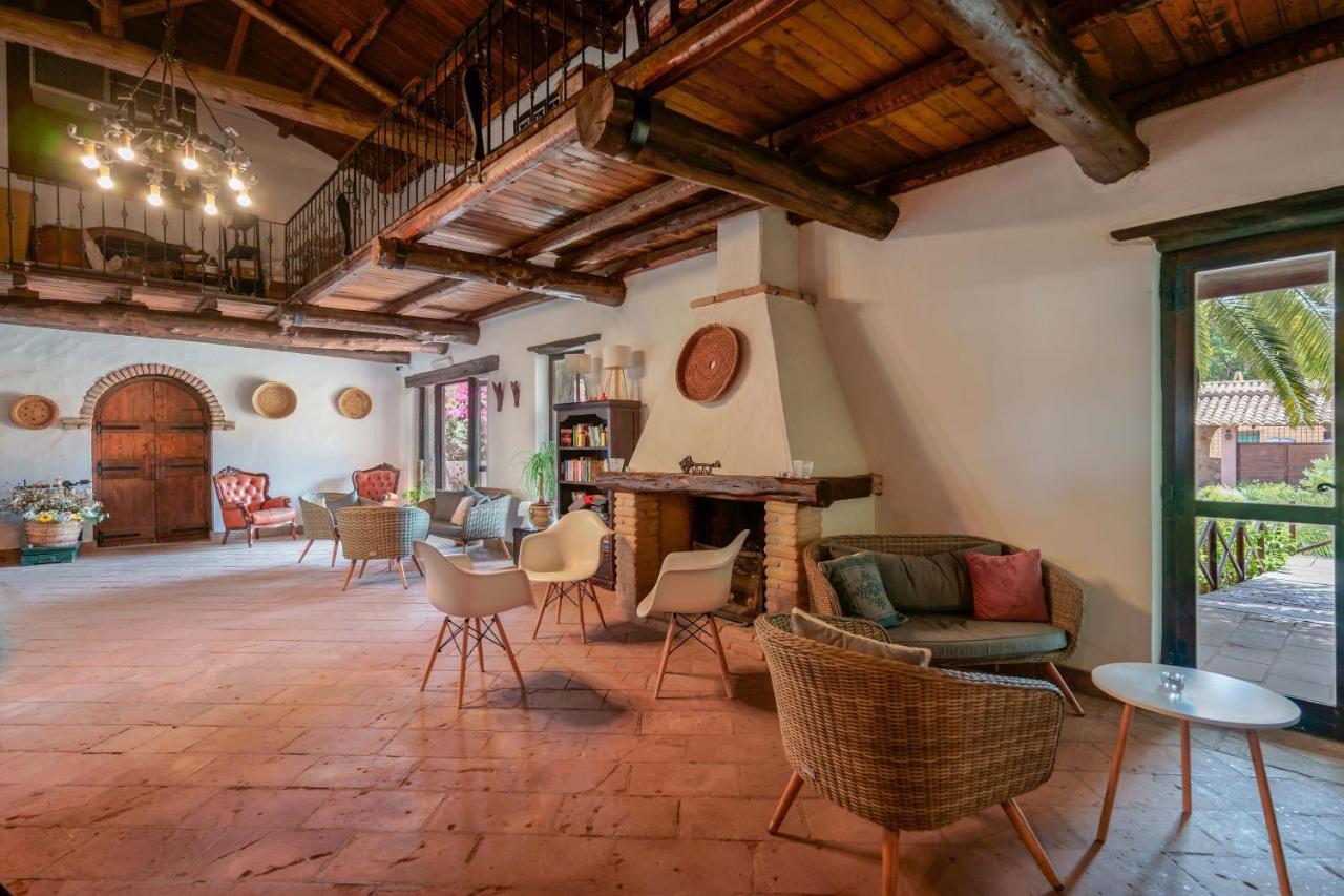 Il Monastero Hotel Geremèas Екстериор снимка