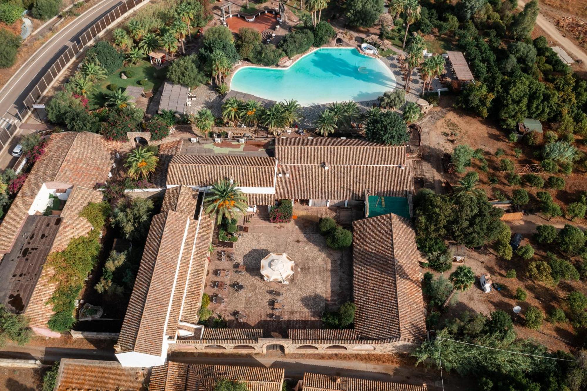Il Monastero Hotel Geremèas Екстериор снимка
